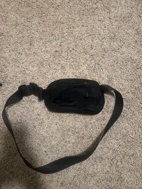 Men's Black Waist Pack — Minimalist Crossbody Belt Bag